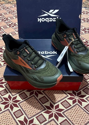 SÜPER RENK MODELREEBOKWATER resistant40-42-43-44mevcut - Görsel 2