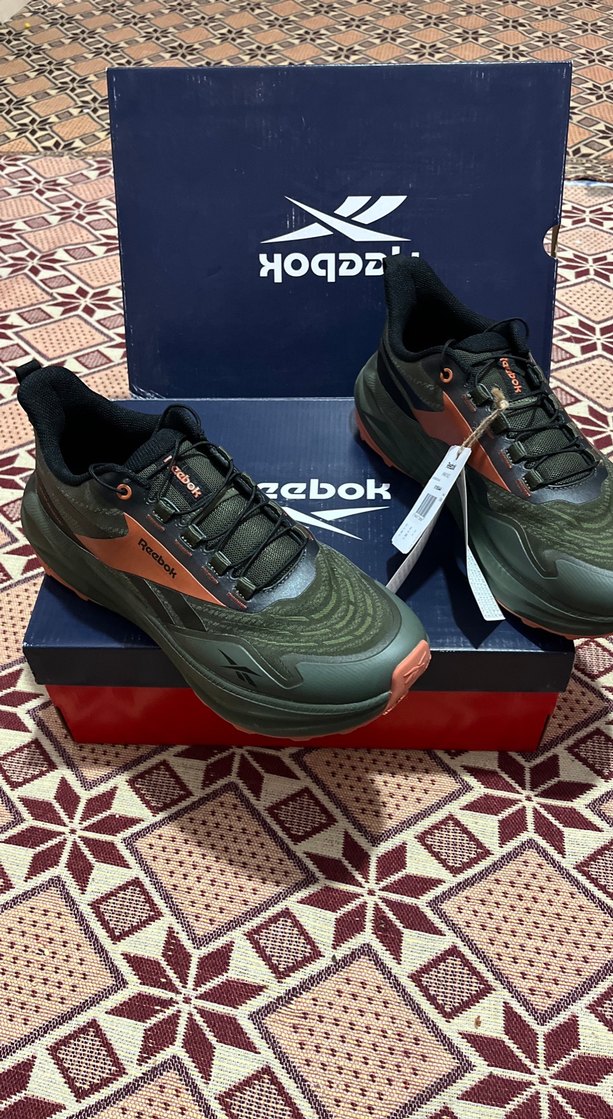 SÜPER RENK MODELREEBOKWATER resistant40-42-43-44mevcut - Görsel 2