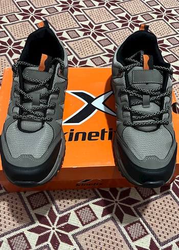 Gri Erkek Spor Ayakkabı Velcro DetaylıSÜPER RENK VE MODELrahat - Görsel 2