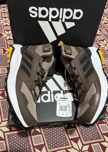 Adidas Erkek Kahverengi OutdoorKUTULU-Barkodu42süper model - Görsel 4