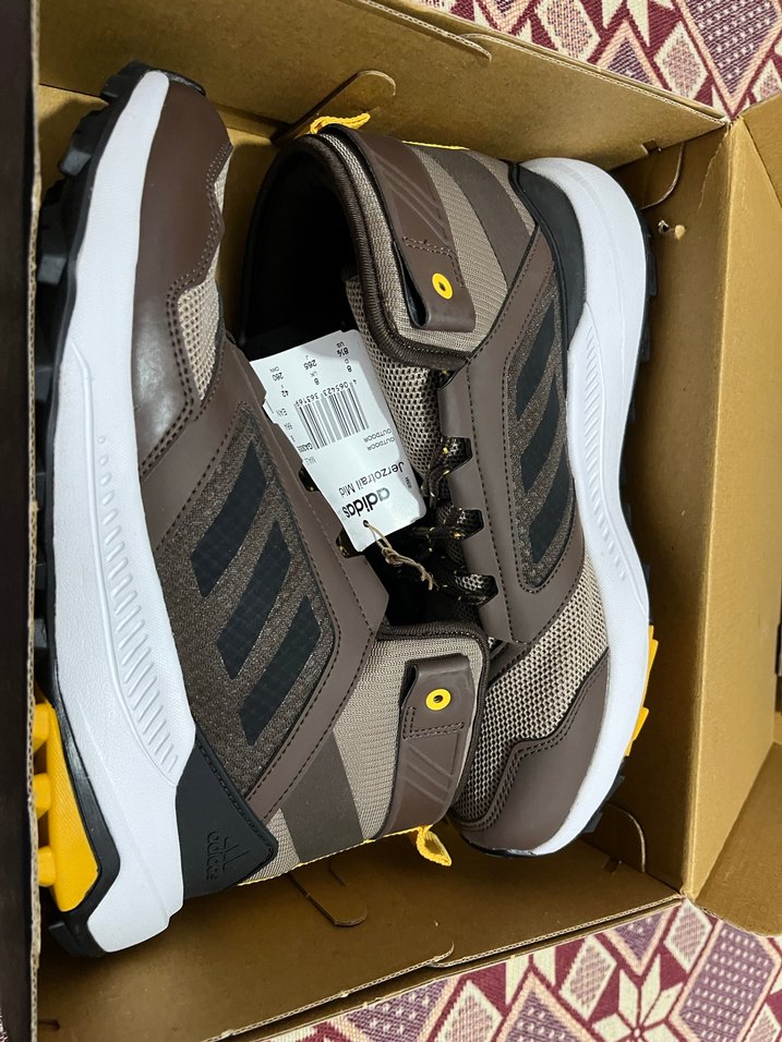 Adidas Erkek Kahverengi OutdoorKUTULU-Barkodu42süper model - Görsel 2