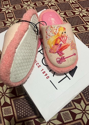 Kızlar için renkli baskılı sıcak terlik34-35 süper model yumuş - Görsel 3