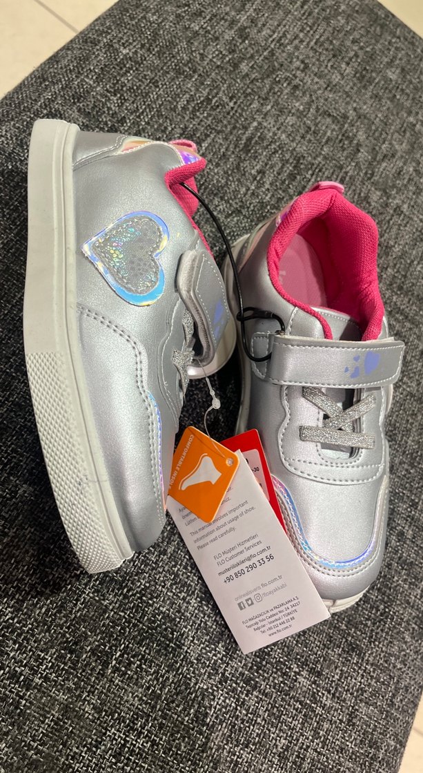 POLARİS Kız Çocuk Gri Velcro Spor Ayakkabı26-30 arası mevcut - Görsel 3