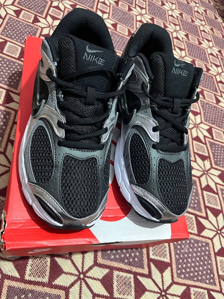 ORJİNAL SÜPER MODELNIKE41 numaraSÜPER FİYAT UYGUNNN - Görsel 3