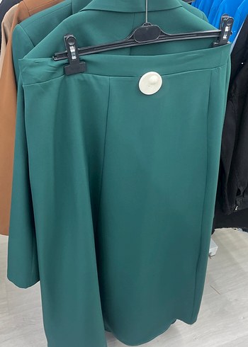Kadın Yeşil Uzun Kesim Düğmeli ETEK VE CEKET SÜPER FİYAT - Görsel 2
