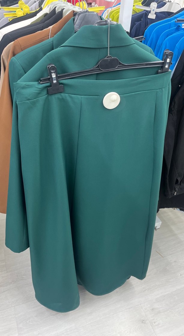 Kadın Yeşil Uzun Kesim Düğmeli ETEK VE CEKET SÜPER FİYAT - Görsel 2