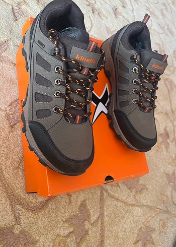 Gri Erkek Outdoor Ayakkabı Velcro Detaylı