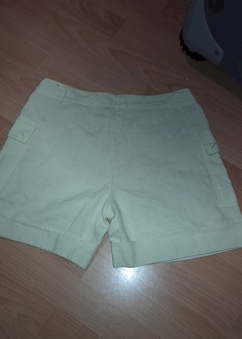 Bej Düğmeli Kadın Mini Şort - Görsel 3