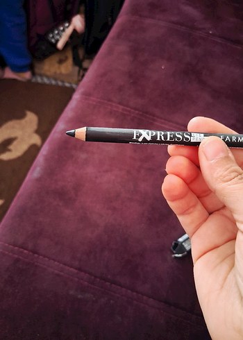 Farmasi Express Siyah Göz Kalemi - Görsel 2