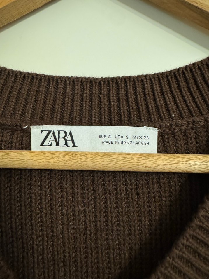 Kahverengi V Yakalı Örgü Süveter - Görsel 3