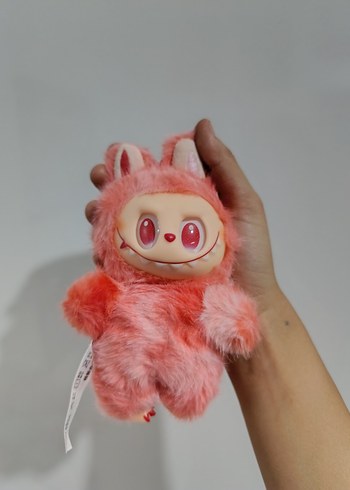 Diğer Pembe kırmızı karışımlı labubu anahtarlıklı