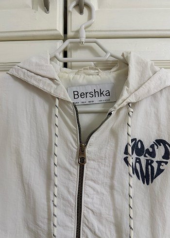 Bershka krem kapüşonlu ceket - Görsel 2
