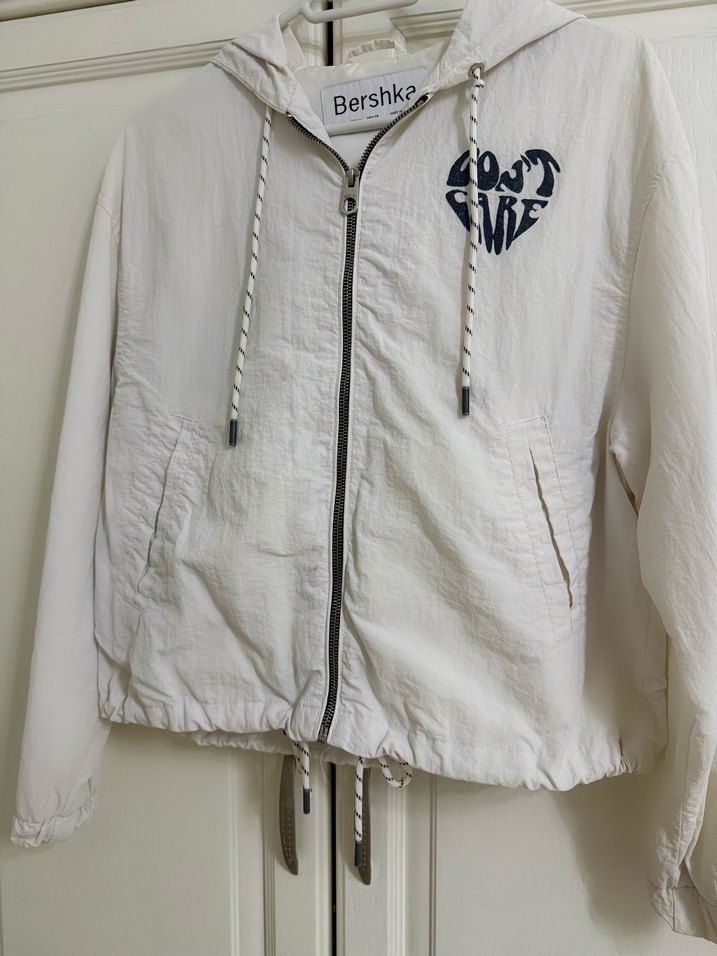 Bershka krem kapüşonlu ceket - Görsel 5
