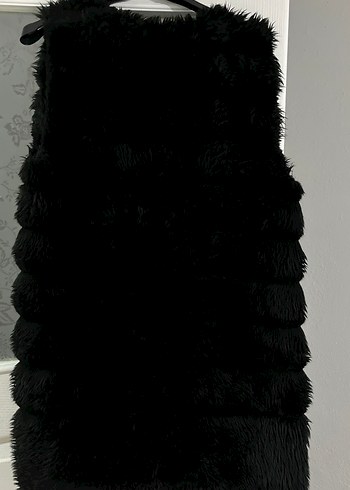 Siyah Kürk Detaylı Kadın Kolsuz Yelek - Görsel 3