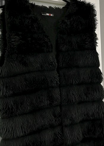 Siyah Kürk Detaylı Kadın Kolsuz Yelek - Görsel 2