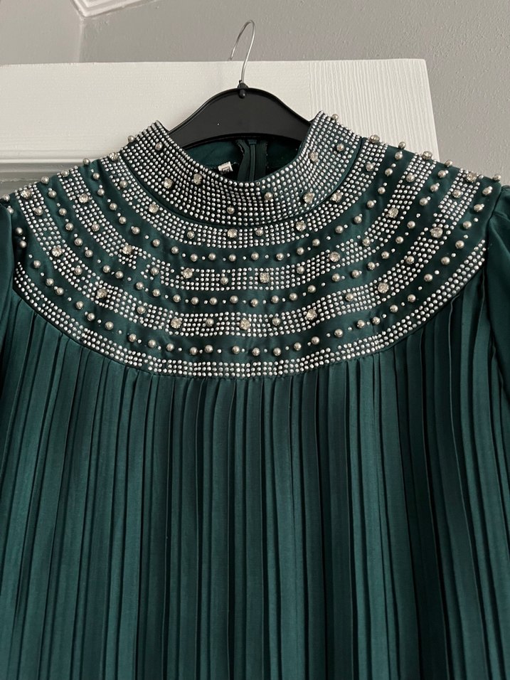 Yeşil İşlemeli Uzun Kollu Pilili Kadın Elbise - Görsel 2