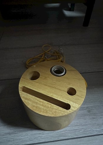 Ikea Ahşap Masa Lambası adet 1250 TL LUCEA