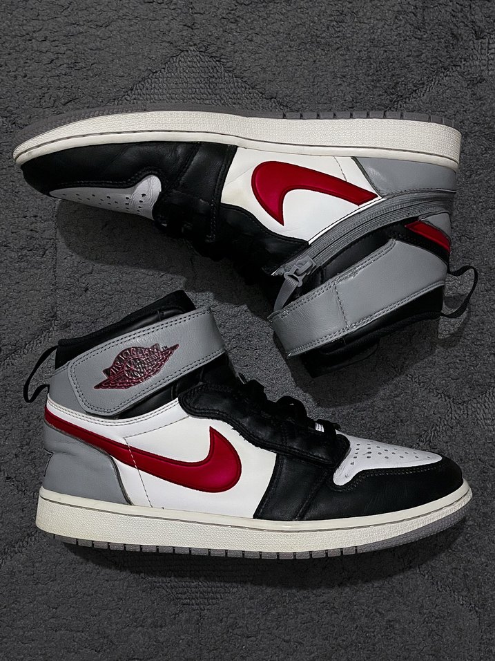 Nike Air Jordan 1 High FlyEase - Görsel 2