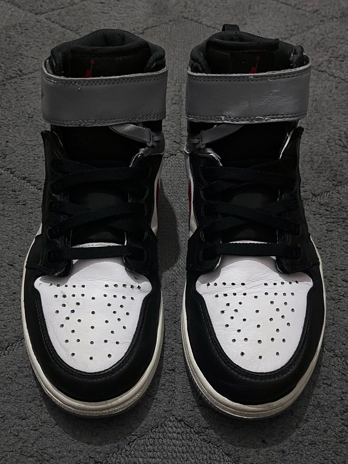 Nike Air Jordan 1 High FlyEase - Görsel 3