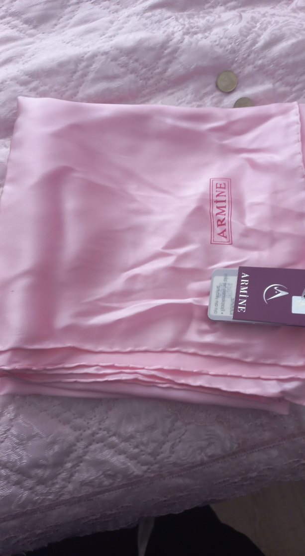 Pembe Dökümlü Kadın İpek Eşarp - Görsel 4