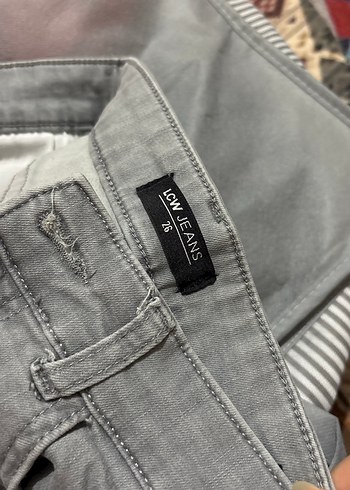 Gri Düğmeli Kadın Denim Pantolon ve yelek