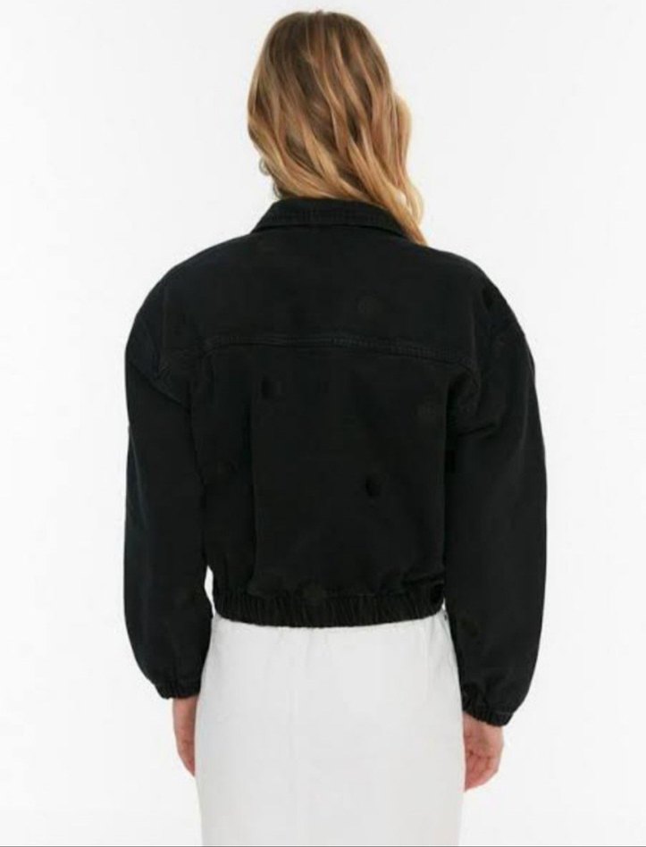 Siyah Kadın Kısa Kot Ceket - Görsel 3