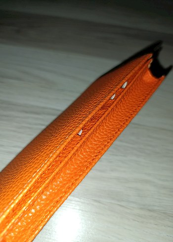 Turuncu Yılan Desenli Deri Fermuarlı Cüzdan
