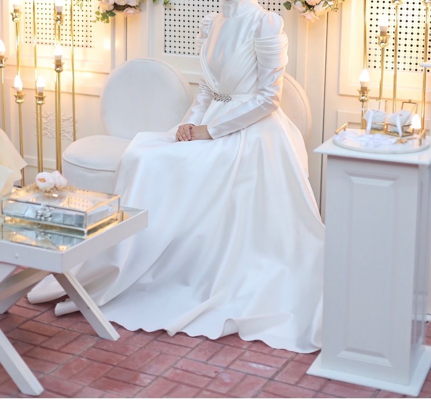 Uzun Kollu Beyaz A Kesim Düğün/Nişan Elbisesi - Görsel 4