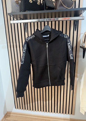 Calvin Klein Siyah Fermuarlı Kısa Sweatshirt