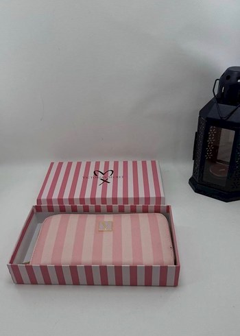Pembe Çizgili Fermuarlı Kadın Cüzdanı