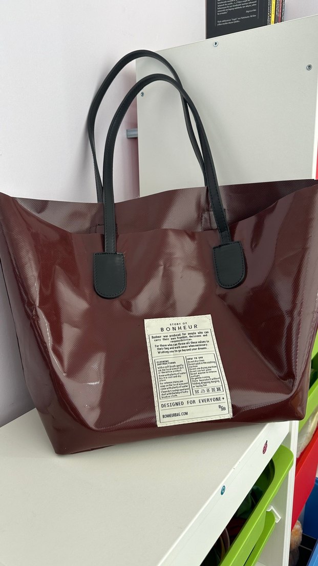 Bordo Parlak Deri Kadın Omuz Çantası - Görsel 2