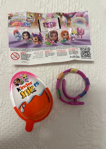 Kinder Joy Renkli oyuncakları