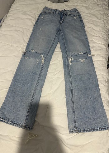 Gri Renk Yırtık Detaylı Salaş Midi Kot Pantolon