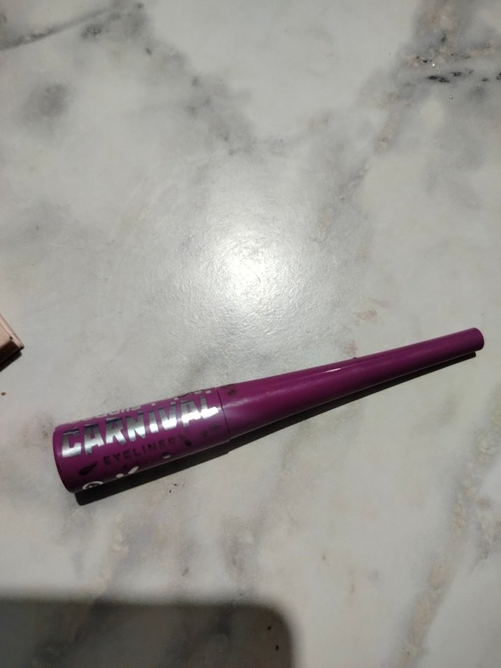 Beaulis mor-pembe dipliner şeklinde eyeliner - Görsel 2