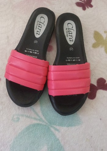 Pembe Kadın Terlik