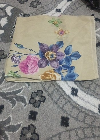 Çiçek Desenli Bohem Kadın eşarp