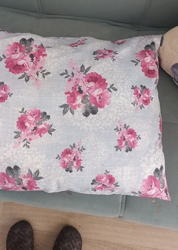 Beden pembe Renk Pembe Çiçek Desenli Gri Yastık Kılıfı