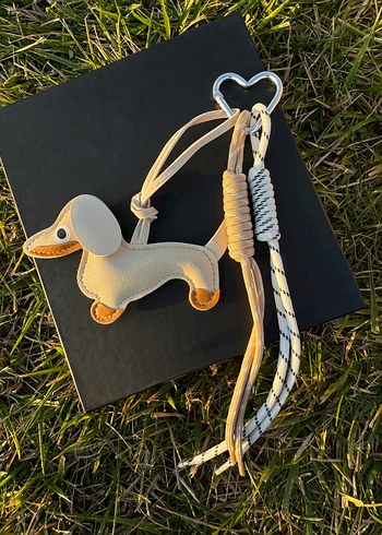 Bej Köpek Figürlü Çanta Charmı