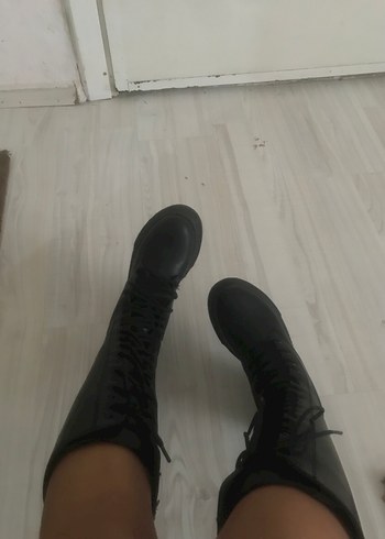 Siyah kalın Topuklu Gotik Kadın Çizme
