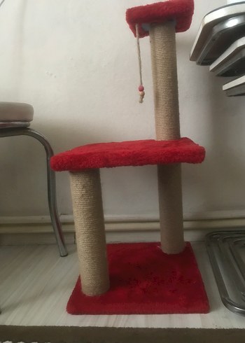 Kırmızı Renkli Kedi Tırmalama Tahtası