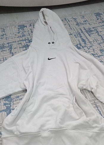 Kadın Beyaz Kapüşonlu Sweatshirt