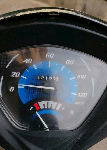 Gri scooter Stili Motosiklet - Görsel 5