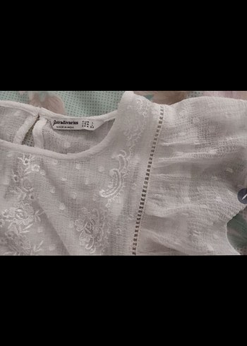 Stradivarius Stradivarius şık beyaz valenli bluz