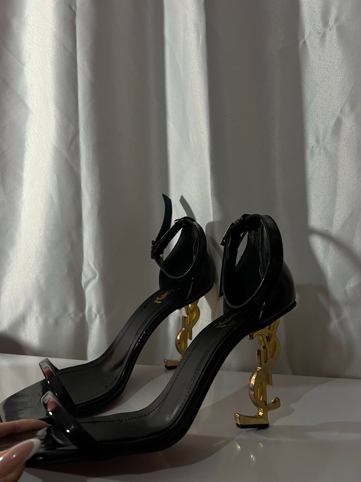 Siyah Parlak Stiletto Topuklu Kadın Ayakkabı - Görsel 2