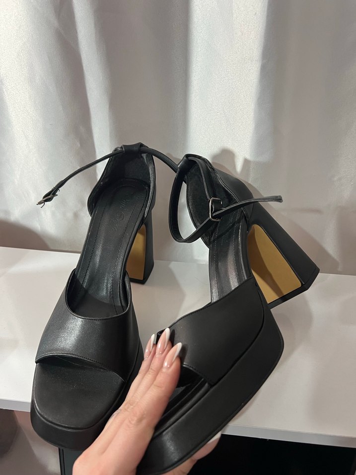Siyah Platform Topuklu Kadın Gece Ayakkabısı - Görsel 2