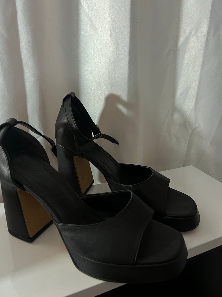 Siyah Platform Topuklu Kadın Gece Ayakkabısı - Görsel 3