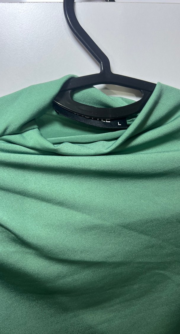 Kadın Yeşil Drapeli Yüksek Yakalı Bluz - Görsel 2