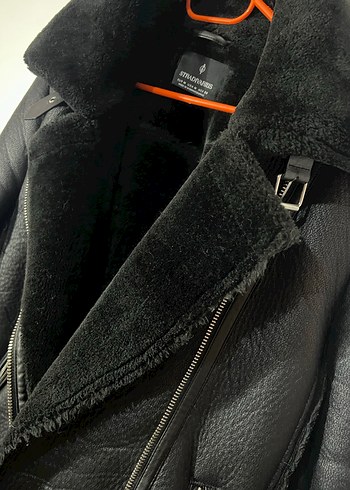 Kürk Detaylı Siyah Deri MONT - Görsel 4