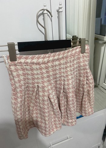 Diğer Pembe Pilili Mini Etek