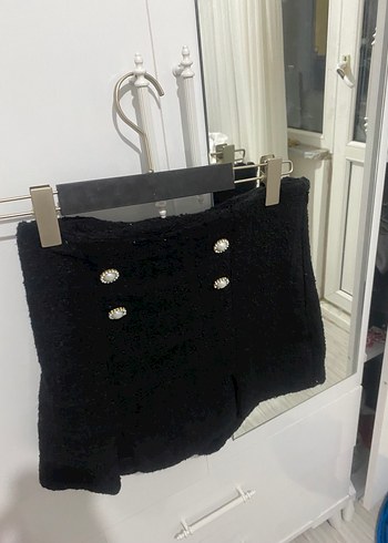 Düğmeli Siyah Mini Triko Etek